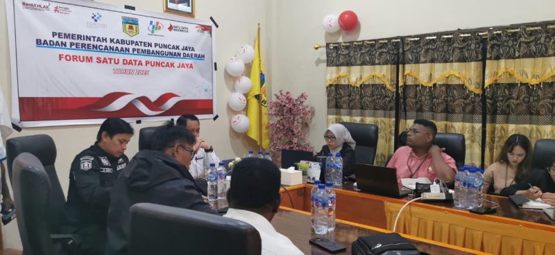 Bappeda, BPS dan Diskominfo Bersinergi Menuju Satu Data Statistik Puncak Jaya Yang Berkualitas dan Relevan Terhadap Pembangunan