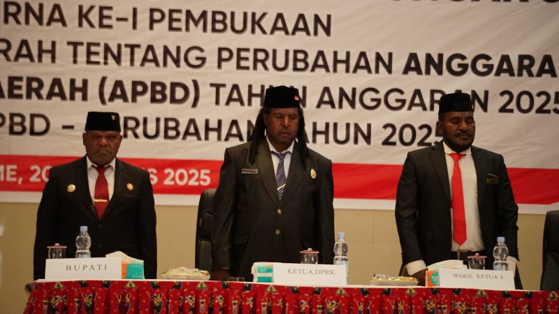 DPRK Puncak Jaya Gelar Rapat Paripurna I: Bupati Serahkan Rancangan Perubahan APBD 2025
