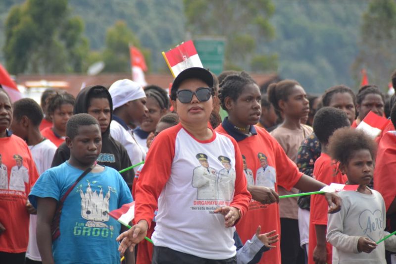 Yubelina Enumbi: Kirab Merah Putih Jadi Simbol Cinta Tanah Air dan Kepedulian Sosial